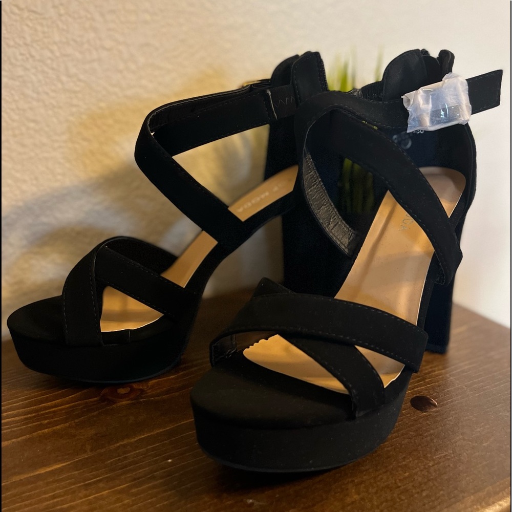 Rue 21, 7.5, Black Heels